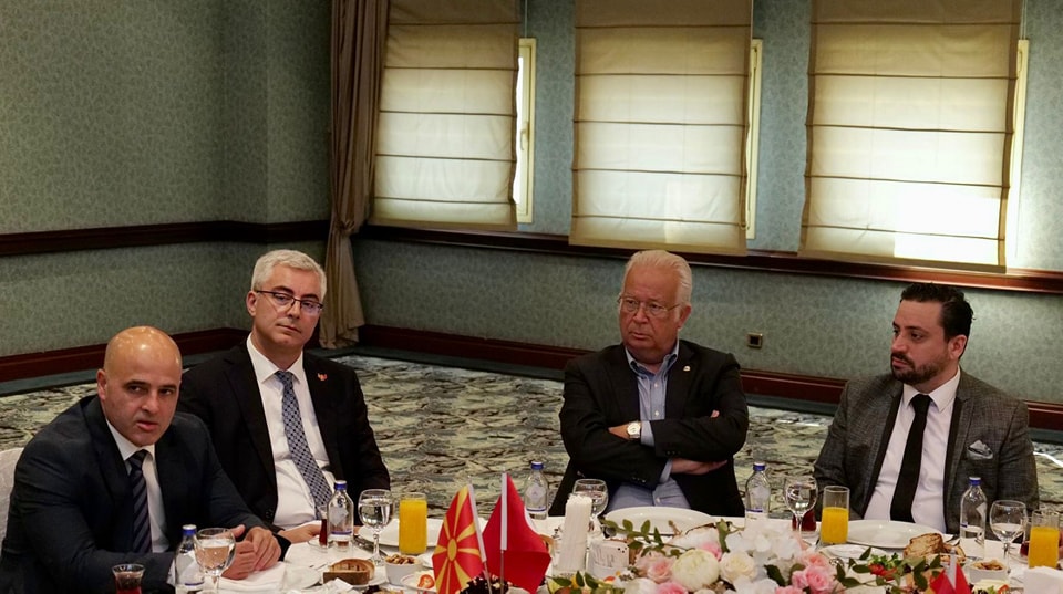 Başbakan Kovaçevski, İstanbul’da Türk iş adamlarıyla görüştü