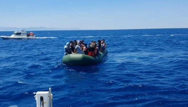 Kuzey Ege’de Yunanistan unsurlarınca geri itilen 84 kaçak göçmen kurtarıldı