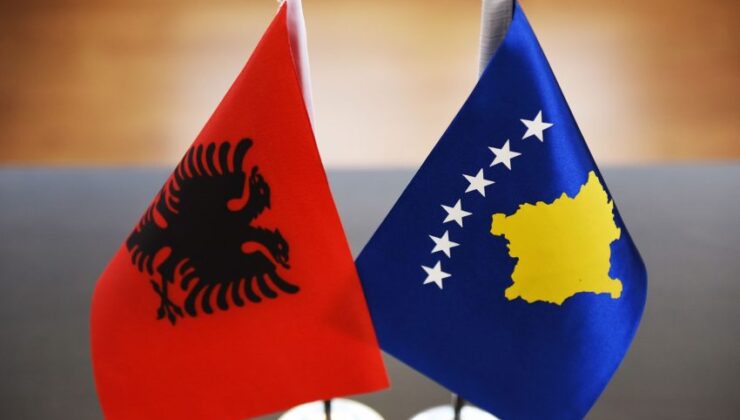 Kosova ile Arnavutluk arasında 13 anlaşma imzalandı