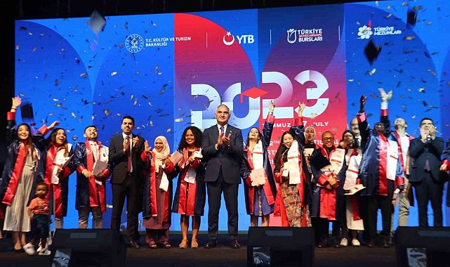 Kültür ve Turizm Bakanı Ersoy, Türkiye Bursları mezuniyet töreninde konuştu