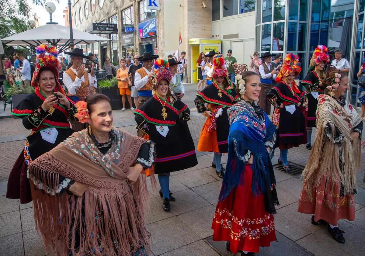 Hırvatistan’ın başkenti Zagreb’de 57. Uluslararası Folklor Festivali başladı