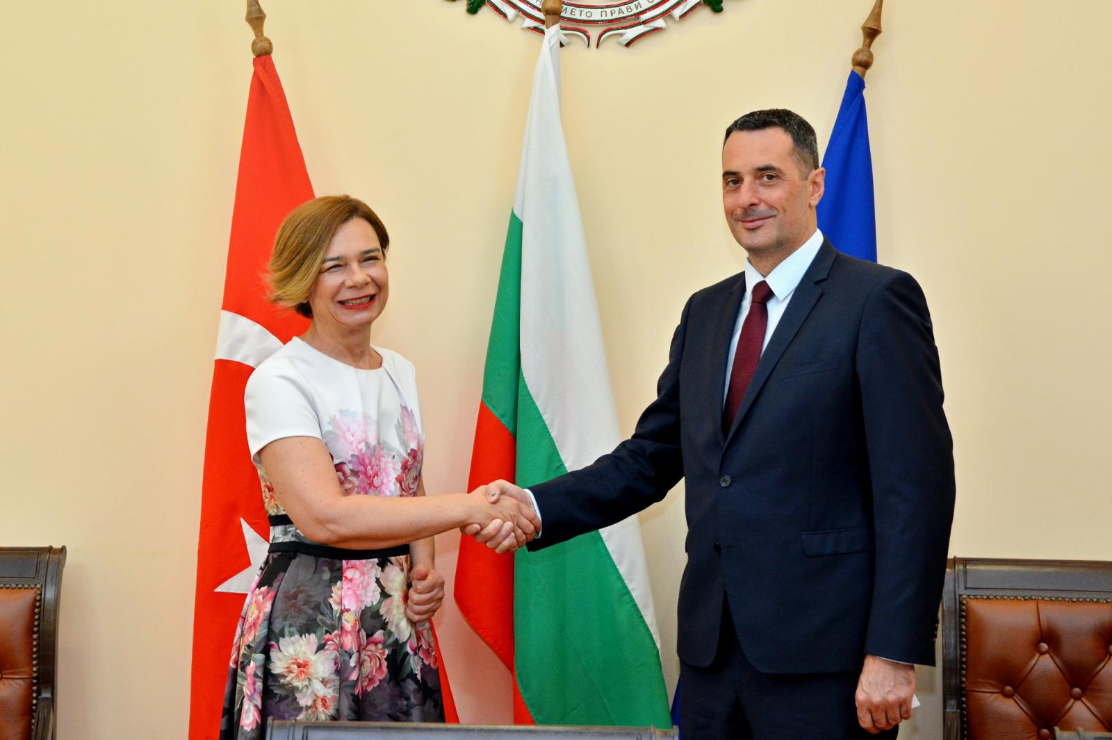 Bulgaristan Ulaştırma Bakanı Gvozdeykov, Türkiye’nin Sofya Büyükelçisi Sekizkök ile görüştü 