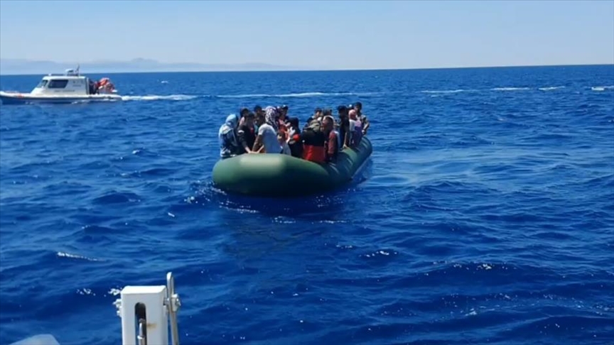 BM, Yunanistan’ın göçmenleri geri itmesindeki artış sebebiyle “alarma” geçti