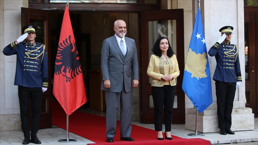 Arnavutluk Başbakanı Edi Rama, Kosova’yı ziyaret etti