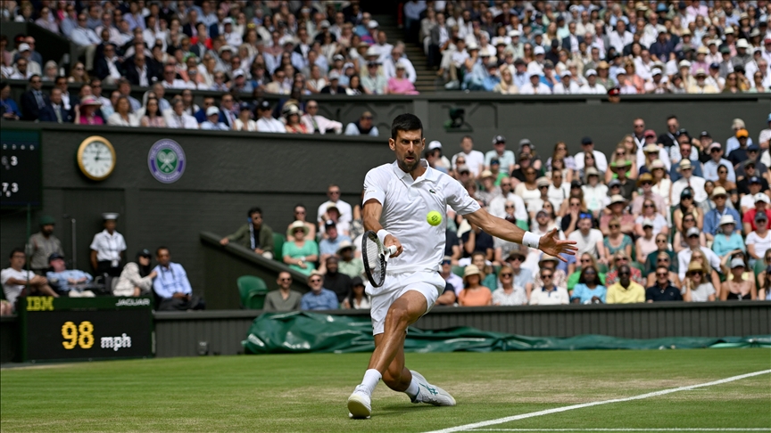 Wimbledon’da Novak Djokovic finale yükseldi