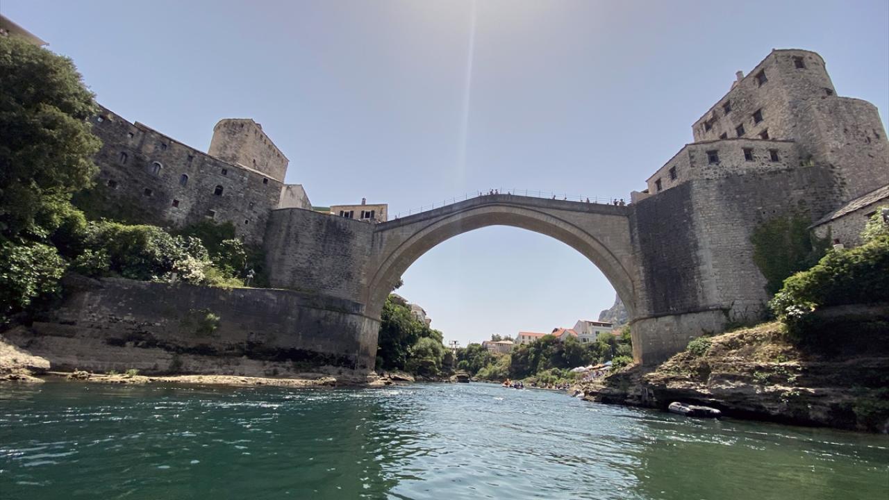 Neretva Nehri’nin gerdanlığı: Mostar Köprüsü