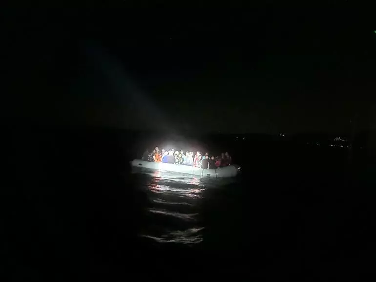 Yunanistan’ın geri ittiği göçmenler Türk ekiplerince kurtarıldı