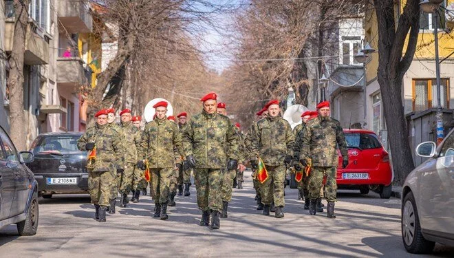 Bulgaristan ordusunda yüzde 20 personel açığı