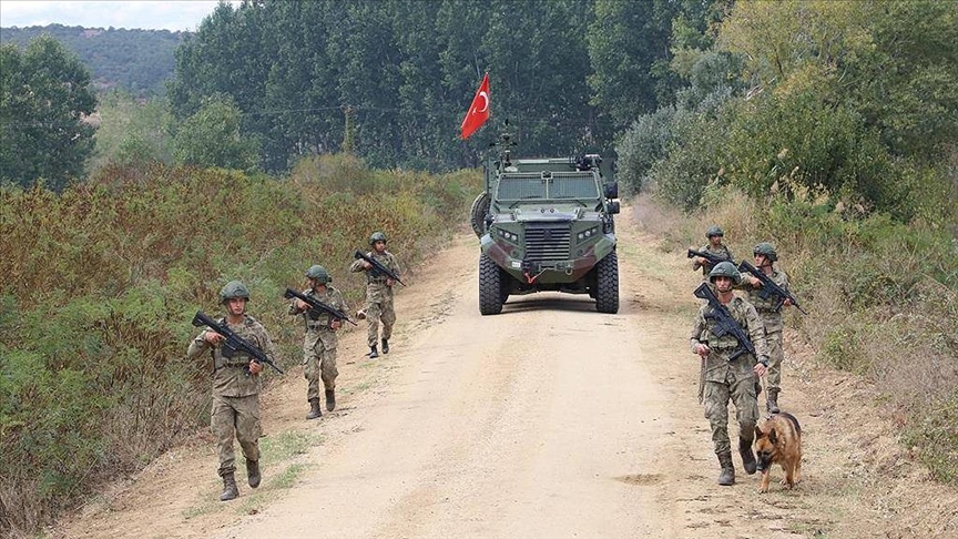 Yasa dışı yollarla Yunanistan’a geçmeye çalışan 4 terörist yakalandı