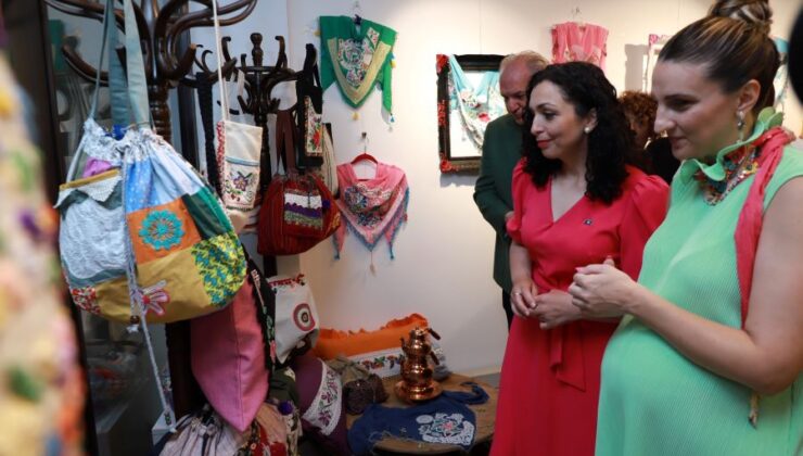 Kosova Cumhurbaşkanı Osmani, “Gelenekten Geleceğe” el sanatları sergisini gezdi