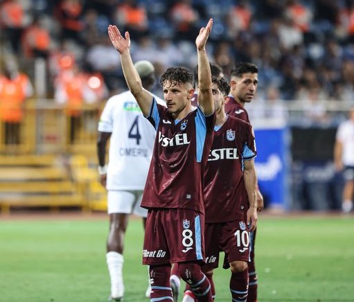 Enis Bardhi’nin yıldızlaştığı maçta Trabzonspor Kasımpaşa’yı farklı kazandı