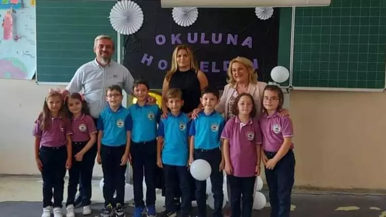 Kosova’da Türk vekillerden minik öğrencilere ziyaret
