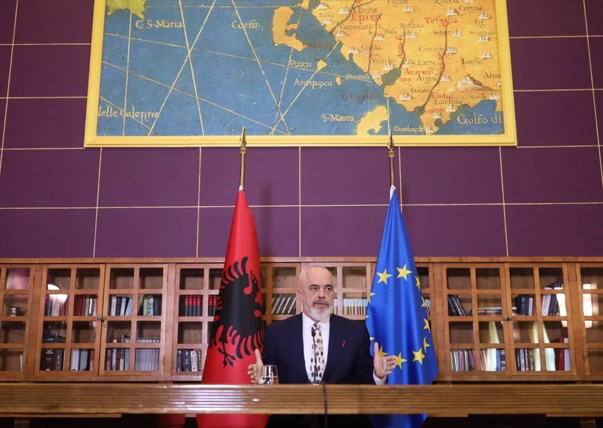Arnavutluk Başbakanı Rama, KFOR’un Kosova’nın kuzeyini kontrol altına almasını istedi