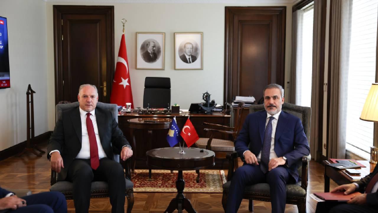 Dışişleri Bakanı Fidan, Kosova Bölgesel Kalkınma Bakanı Damka ile görüştü