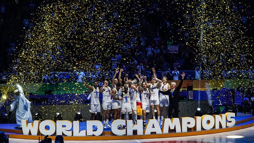 FIBA Dünya Kupası finalinde Sırbistan’ı kazanan Almanya şampiyon oldu