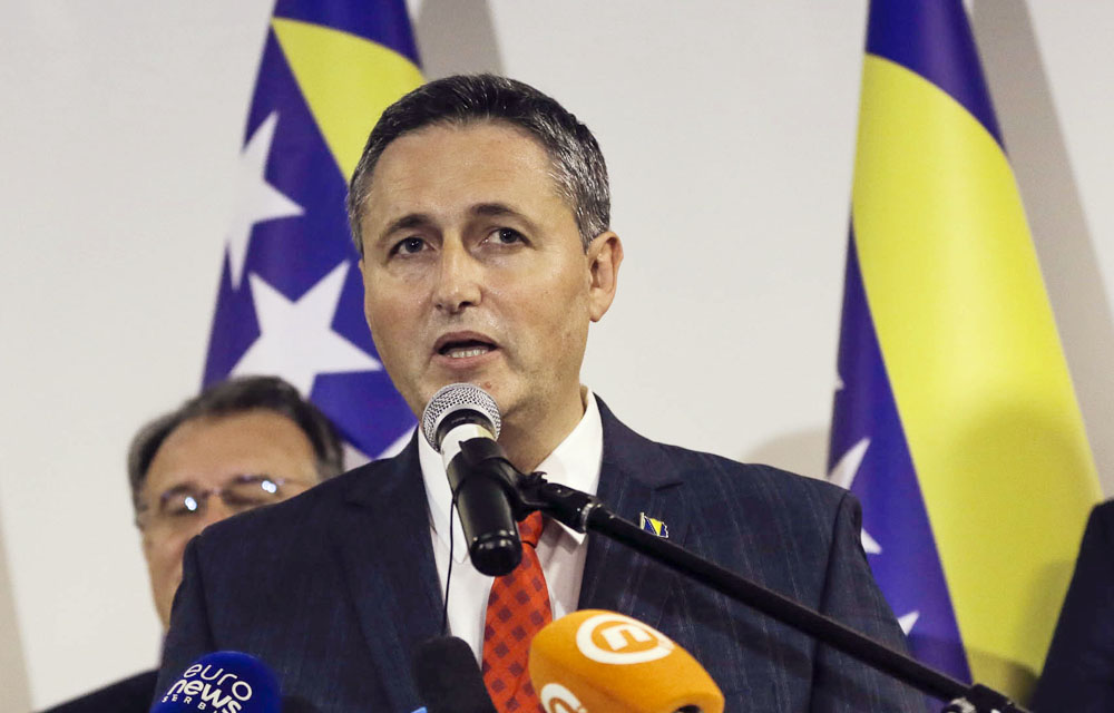 Bosna Hersek Devlet Başkanlığı Konseyi Üyesi Becirovic: ABD ve NATO tehditlere karşı harekete geçmeli