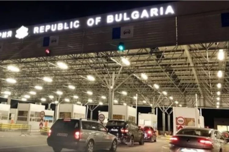 Bulgaristan, Rus plakalı araçların ülkeye girişini yasakladı