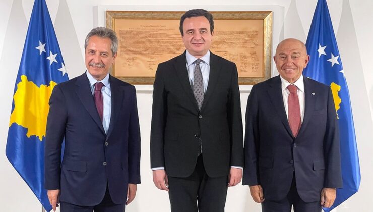 Kosova Başbakanı Kurti, Türk şirket yöneticileriyle bir araya geldi