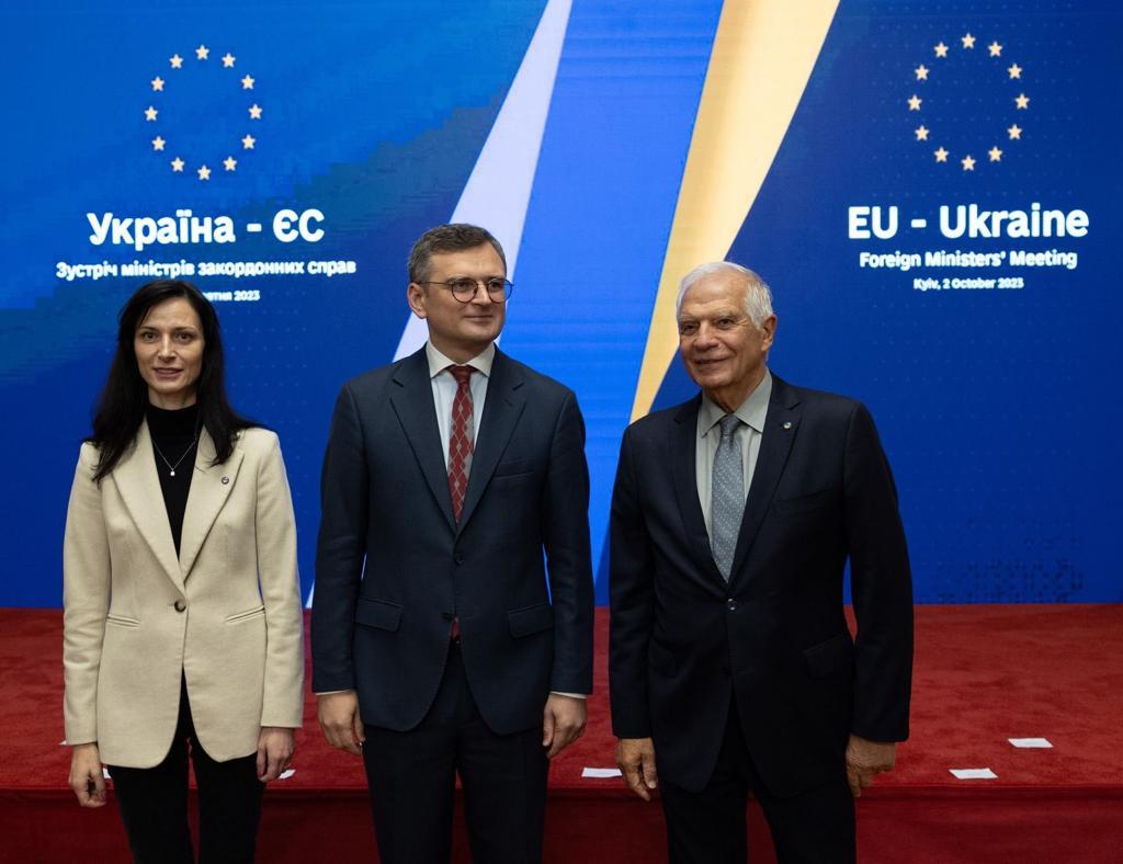 Bulgaristan Dışişleri Bakanı Gabriel, Kiev’de Bulgaristan’ın Ukrayna’yı desteklemeye devam edeceğine söz verdi
