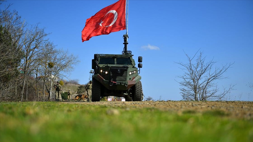 Yunanistan’a geçmeye çalışan 4’ü FETÖ mensubu 7 kişi yakalandı