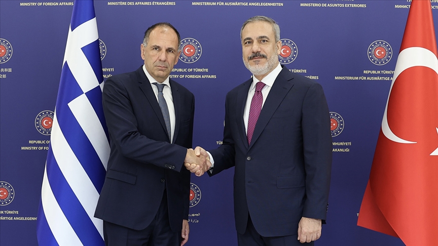 Yunanistan Dışişleri Bakanı Yerapetritis, mevkidaşı Fidan’la istişare sürecine girdiklerini belirtti