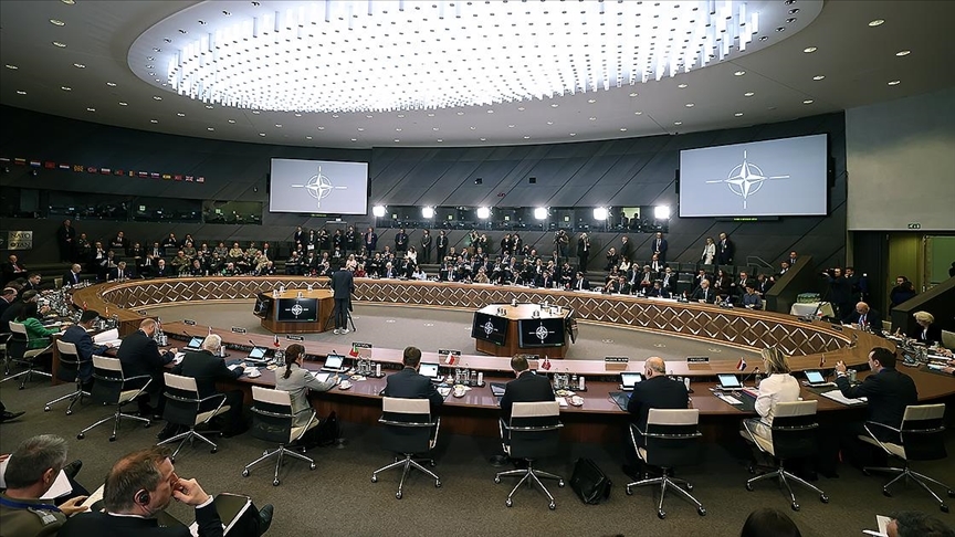 NATO ülkelerinin savunma bakanları Orta Doğu ve Kosova’yı değerlendirecek