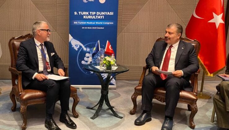 Kosova Sağlık Bakanı Vitia, Türkiye Sağlık Bakanı Koca ile bir araya geldi