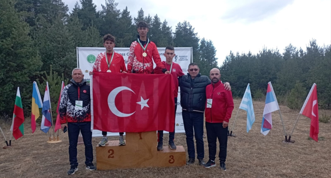 Türk atletlerden Bulgaristan’da 10 madalya