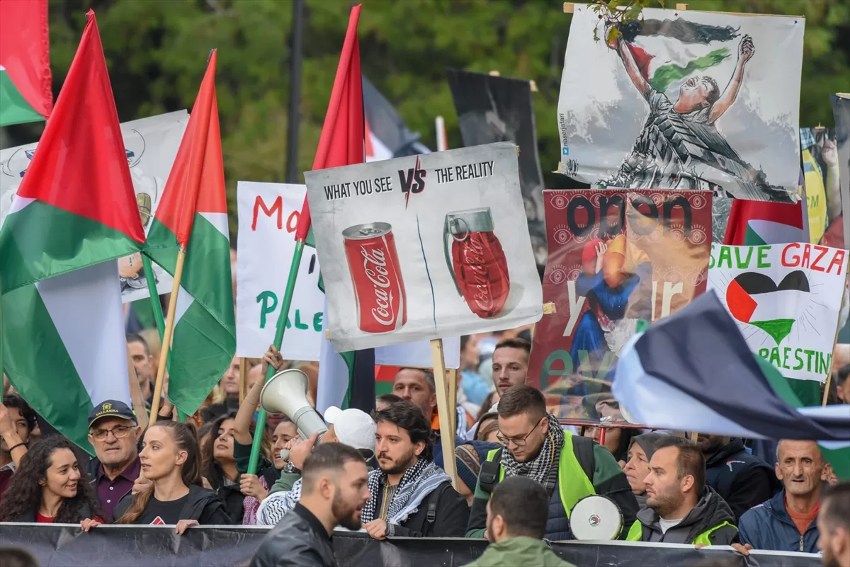 Karadağ’da Filistin’e destek gösterisi düzenlendi
