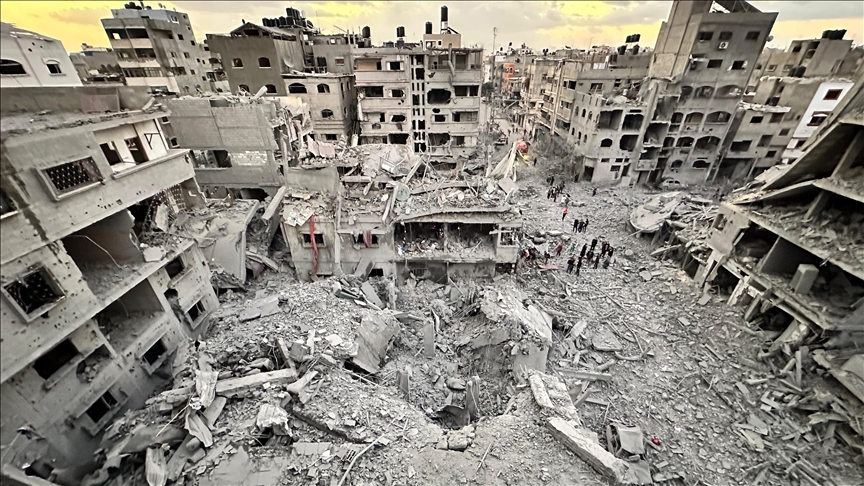 İsrail’in Gazze’ye saldırılarında yıkılan binaların enkazından 160 kişinin daha naaşı çıkarıldı