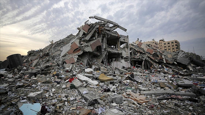 İsrail’in Gazze Şeridi’ne düzenlediği saldırılarda öldürülenlerin sayısı 15 bini geçti