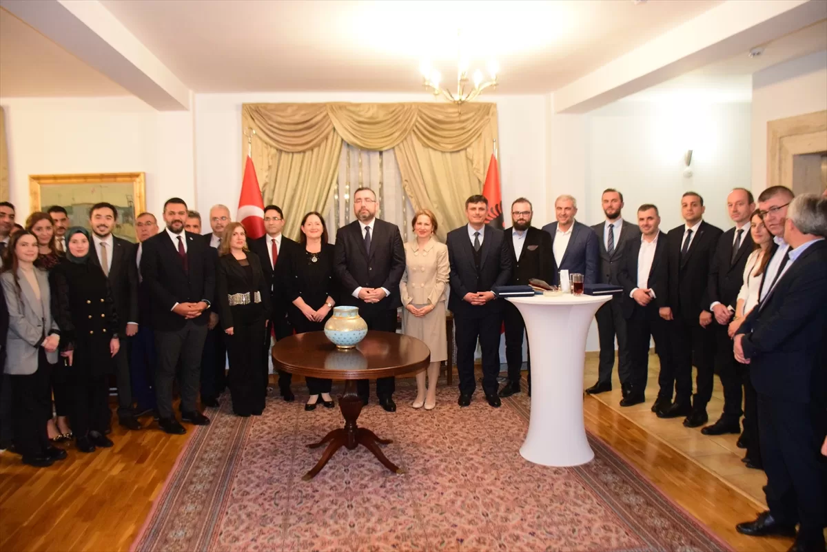 Türkiye’nin Tiran Büyükelçiliği, Öğretmenler Günü dolayısıyla program düzenledi