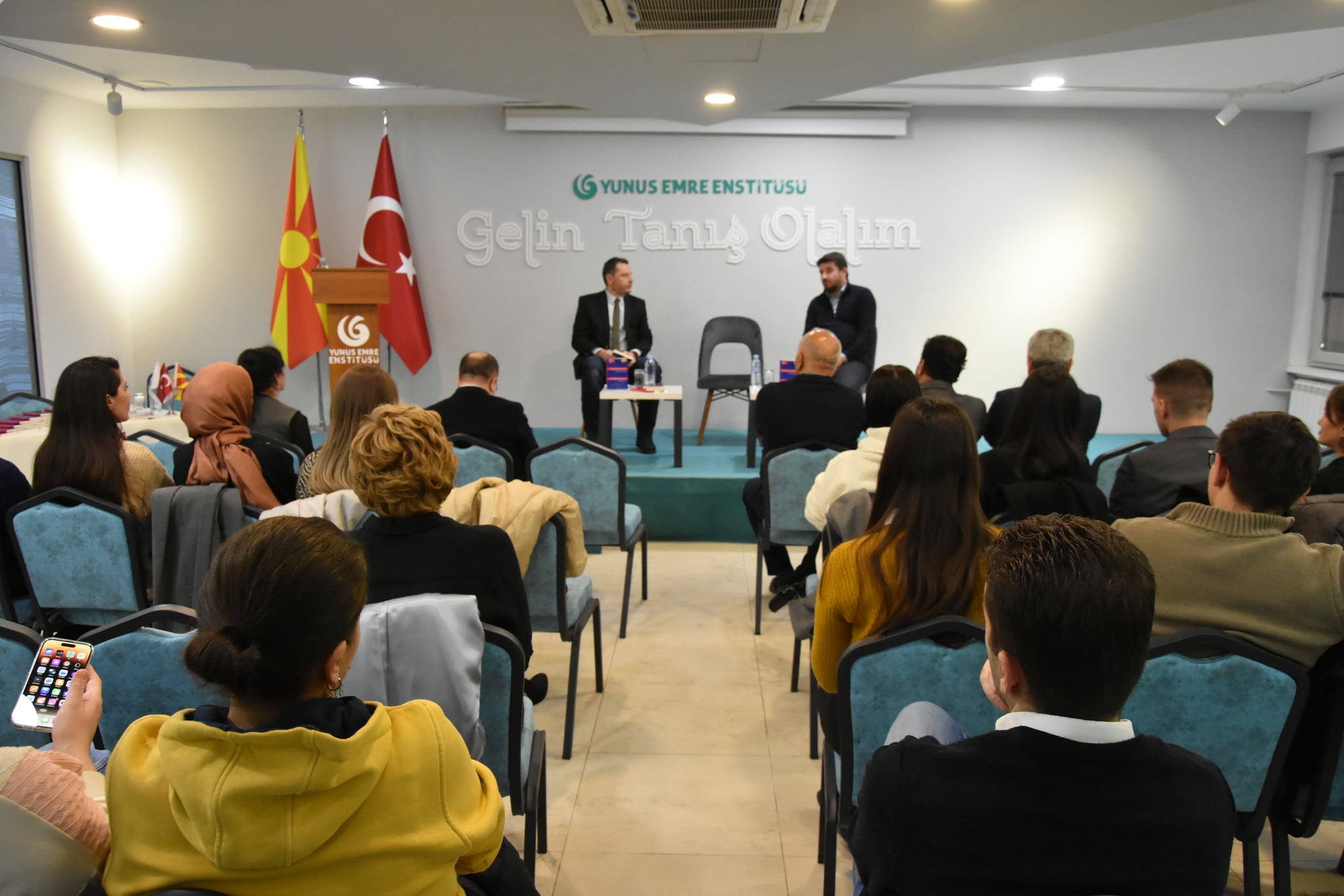 Üsküp YEE’de Türkçe – Makedonca Konuşma Kılavuzu tanıtıldı