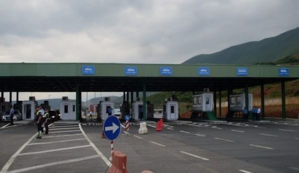 Kosova ve K. Makedonya arasında ortak sınır kapısı uygulamaya geçti