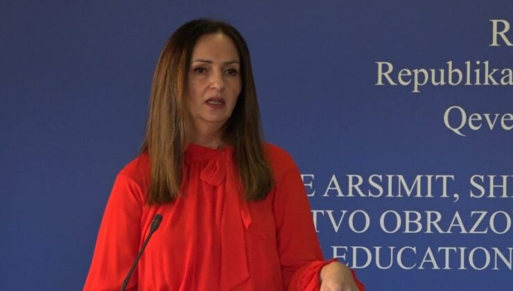Kosova’da öğretmenlere maaş artışı için sınav düzenlenecek