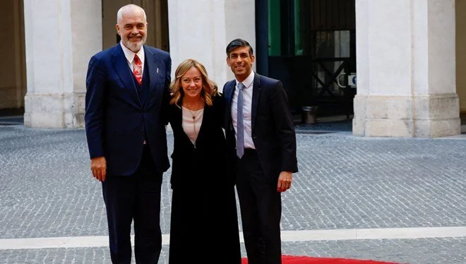 İtalya, İngiltere ve Arnavutluk başbakanları Roma’da üçlü görüşme yaptı
