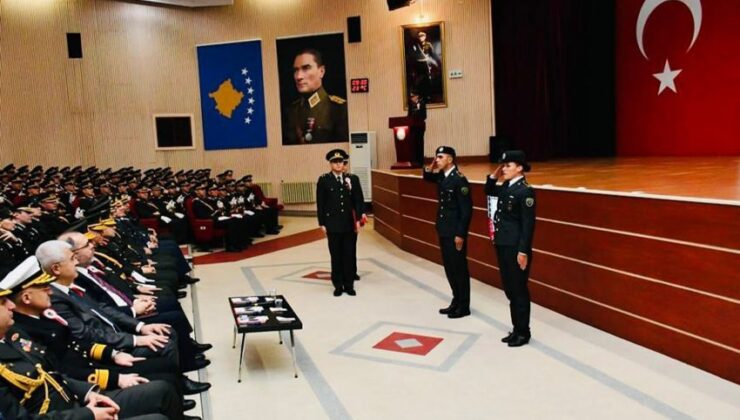 İzmir Kara Harp Okulu’ndan iki FSK askeri mezun oldu