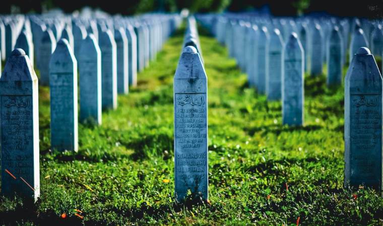 Srebrenitsa Soykırımı: Bir kişinin daha kimliği tespit edildi