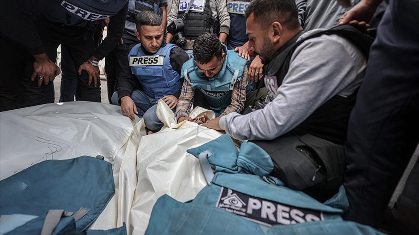 İsrail’in 7 Ekim’den bu yana Gazze’ye düzenlediği saldırılarda 96 gazeteci öldürüldü