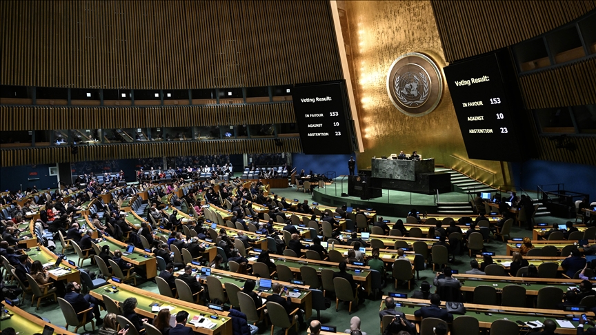 BM Genel Kurulu, Gazze’de acilen insani ateşkes istenilen karar tasarısını 153 oyla kabul etti