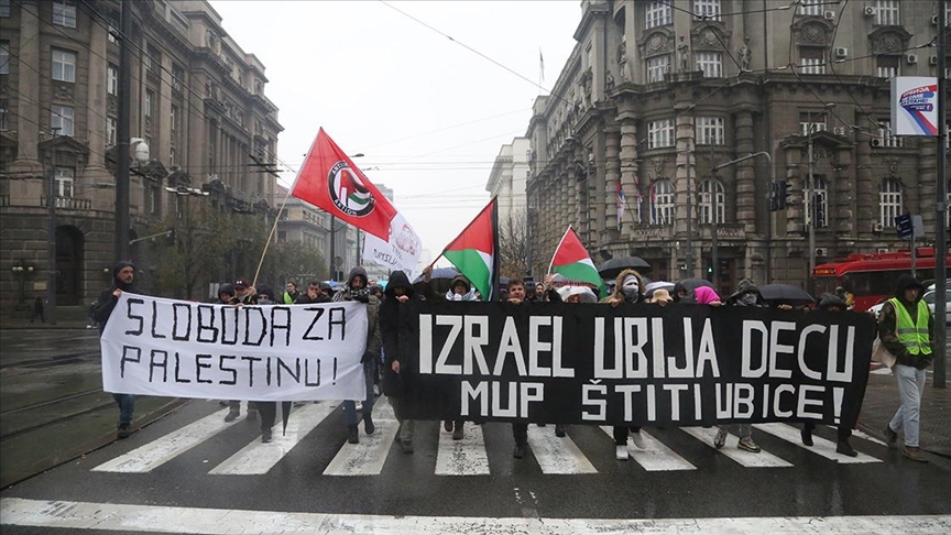 Sırbistan’da yasaklanmasına rağmen Filistin’e destek eylemi yapıldı