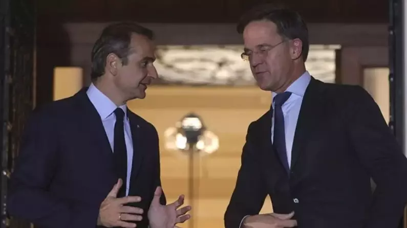 Yunanistan Başbakanı Miçotakis, Hollandalı mevkidaşı Rutte ile bir araya geldi