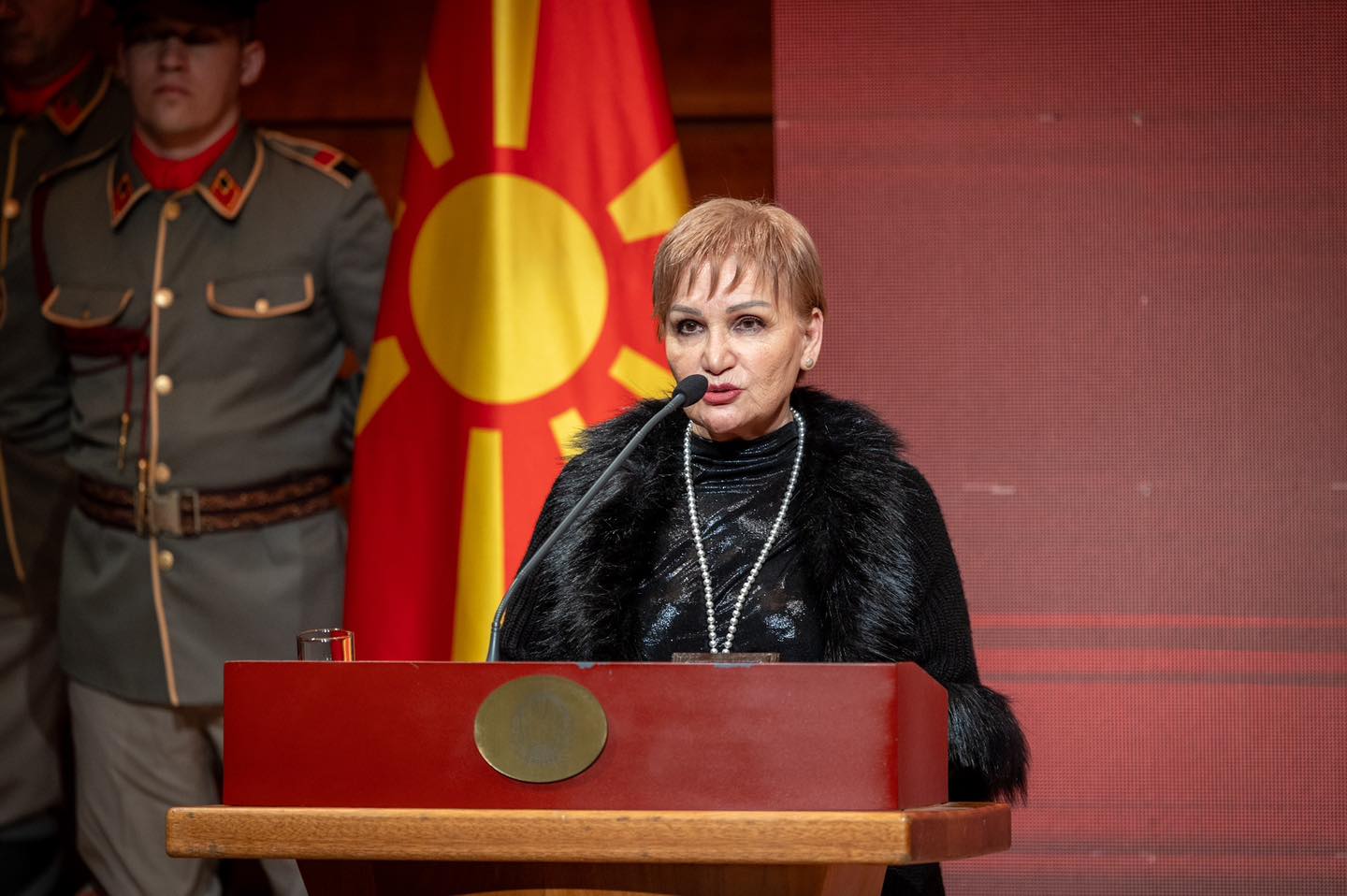 Usta tiyatrocu Bedia Begovska’ya Kuzey Makedonya Cumhuriyeti Liyakat Nişanı verildi