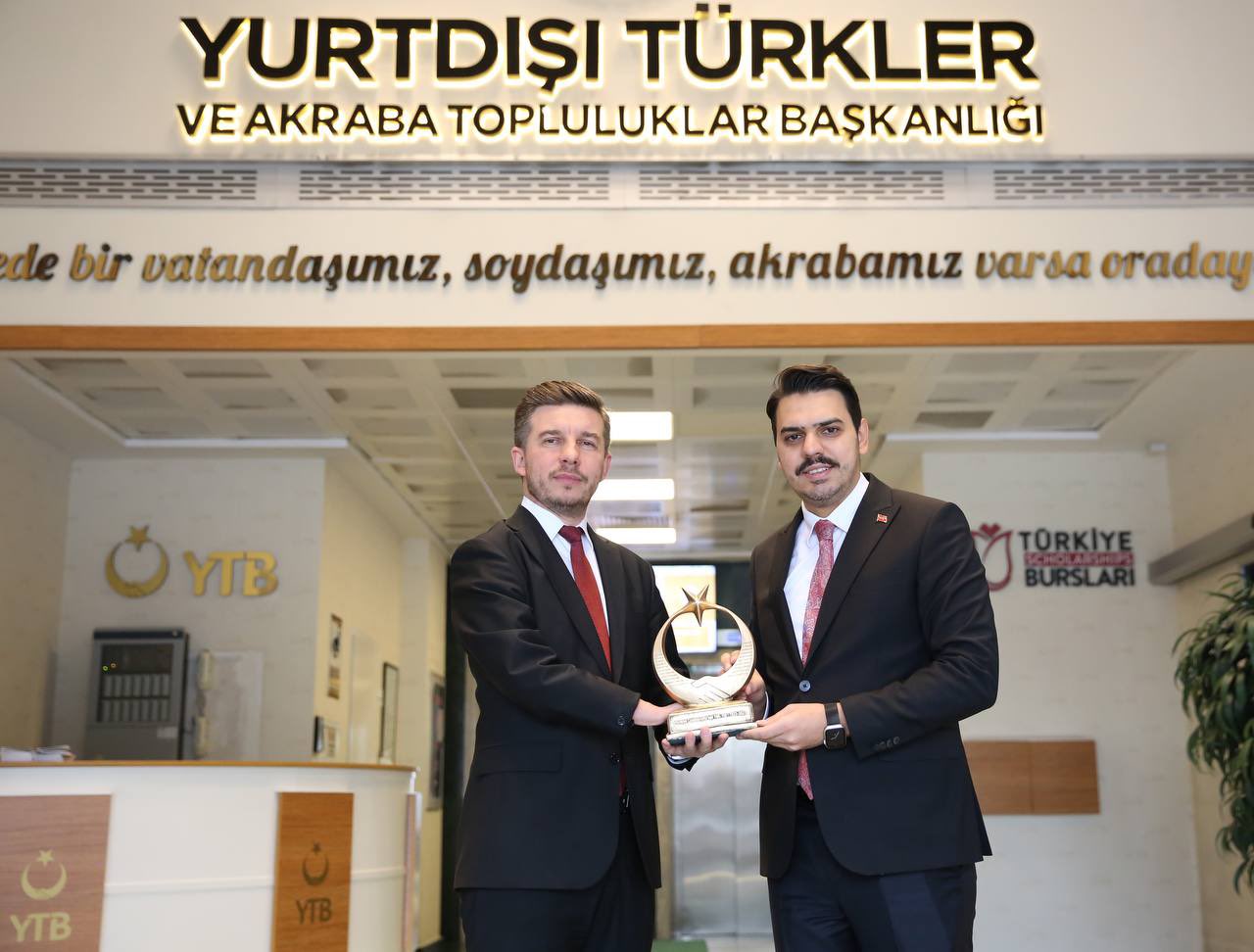 YTB Başkanı Eren, Bosna Hersek’in Türkiye Büyükelçisi Alagiç’i kabul etti