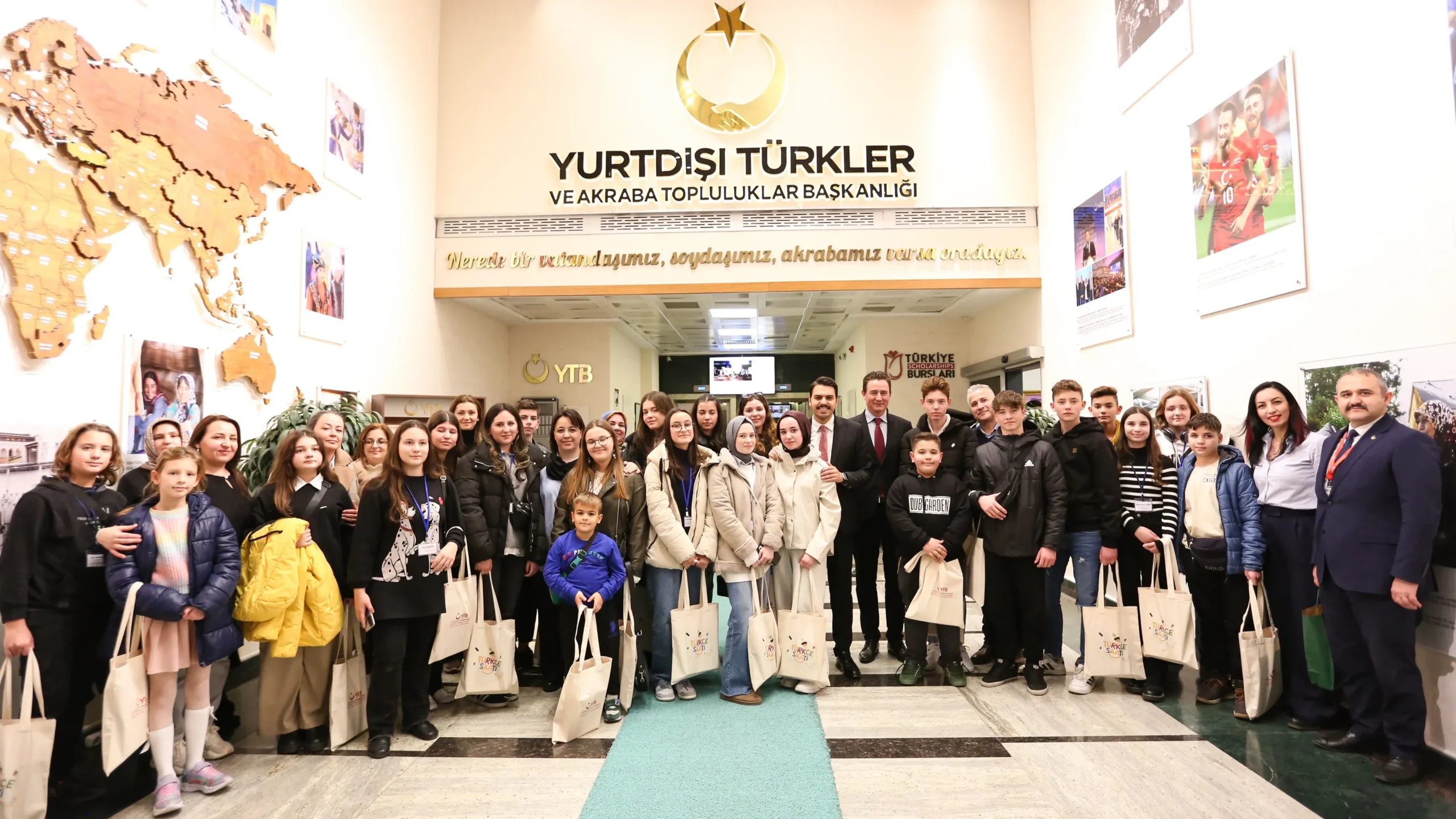 Batı Trakya Tiyatro Topluluğu Ankara’da sahne aldı
