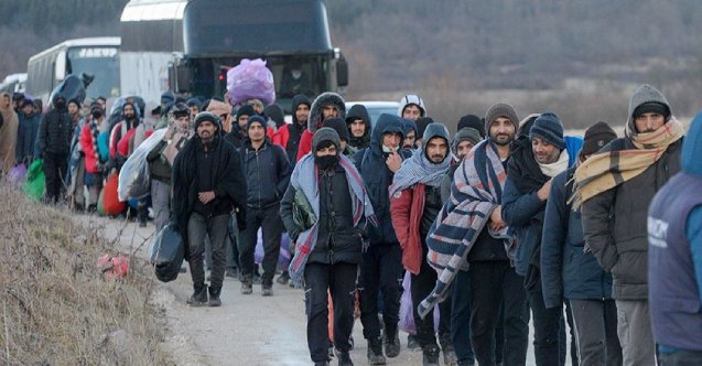 Slovenya, Hırvatistan sınırına mülteci merkezleri kuruyor