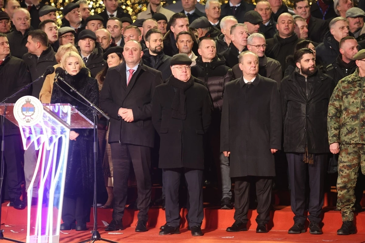 Bosna Hersek’te anayasaya aykırı ‘Sırp Cumhuriyeti Günü’ kutlamaları