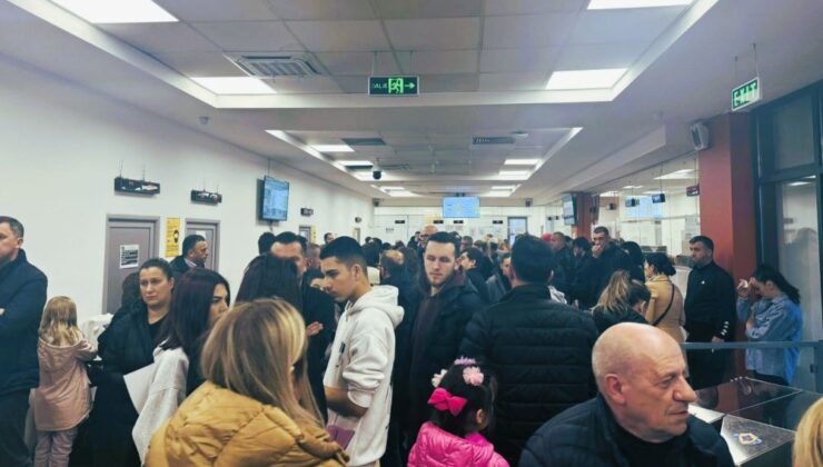 Son iki günde 7 binden fazla Kosovalı pasaport başvurusunda bulundu