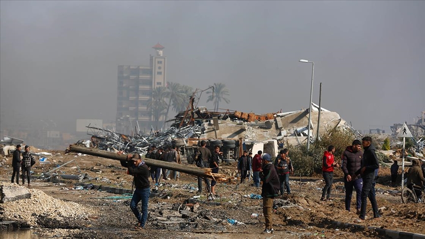 Gazzeliler, İsrail’in “iletişim ablukasını” eSIM’ler aracılığıyla kırıyor