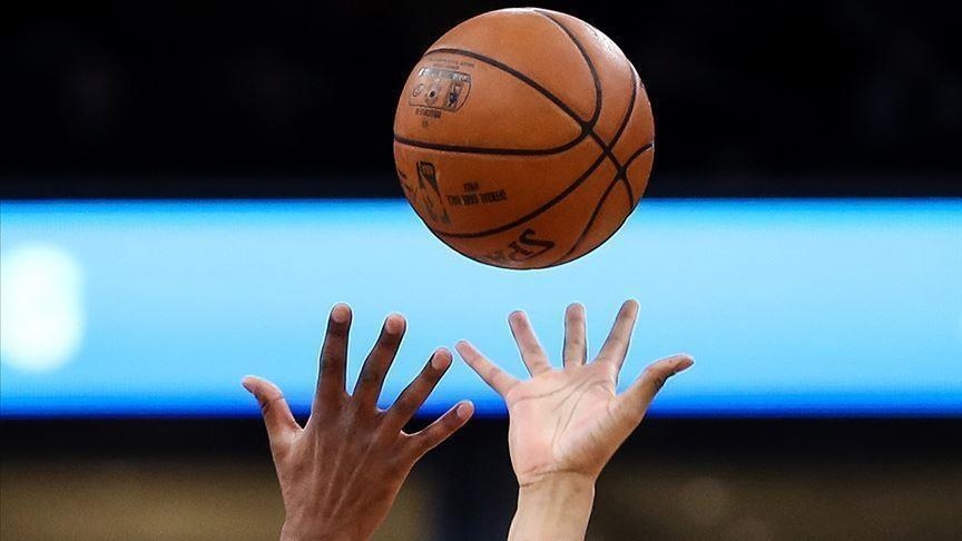 NBA’de Nuggets, Sırp basketbolcusu Jokic’in son saniye üçlüğüyle Warriors’ı devirdi